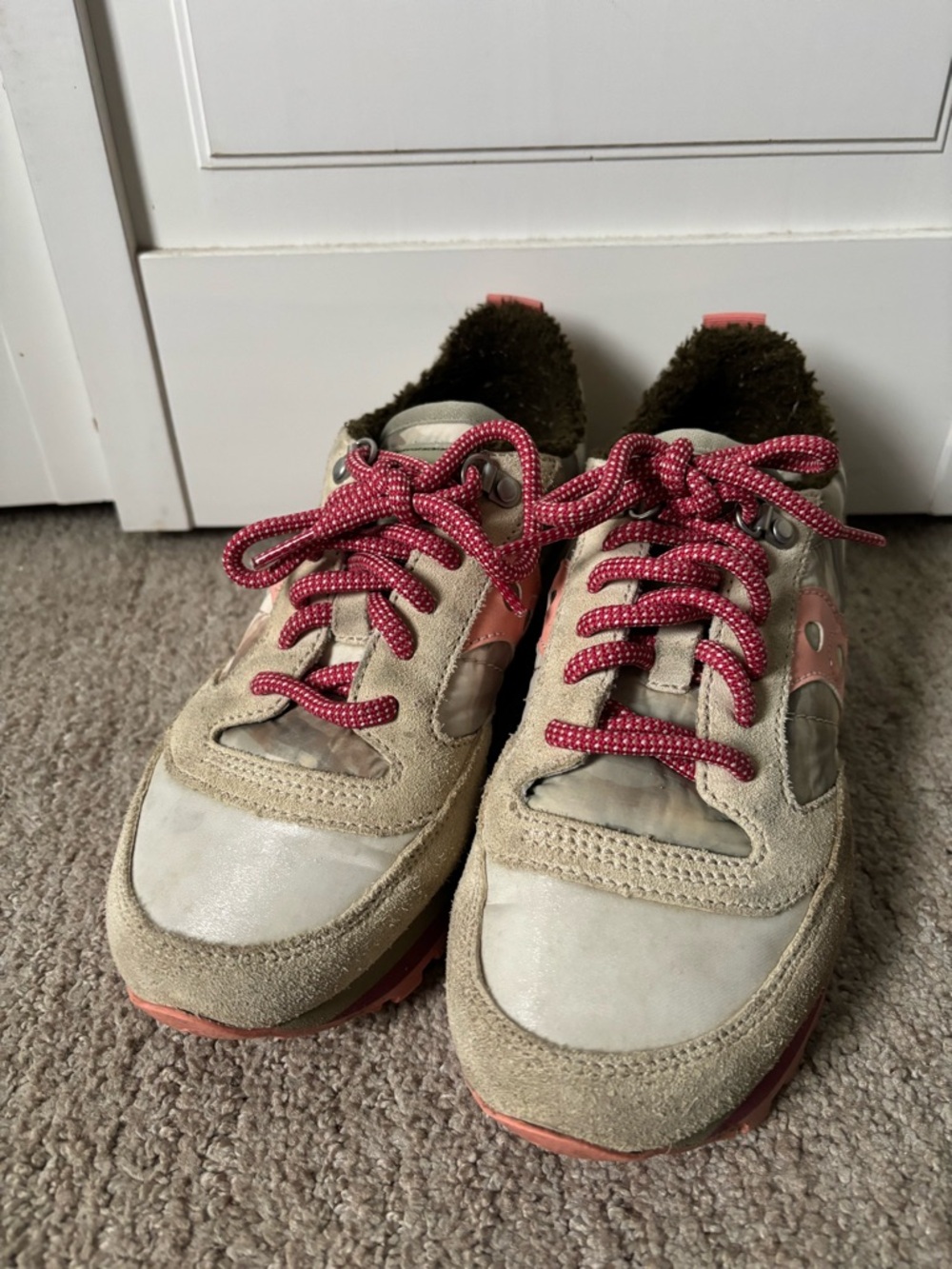 Saucony Jazz Beige and Pink Casual Sneakers